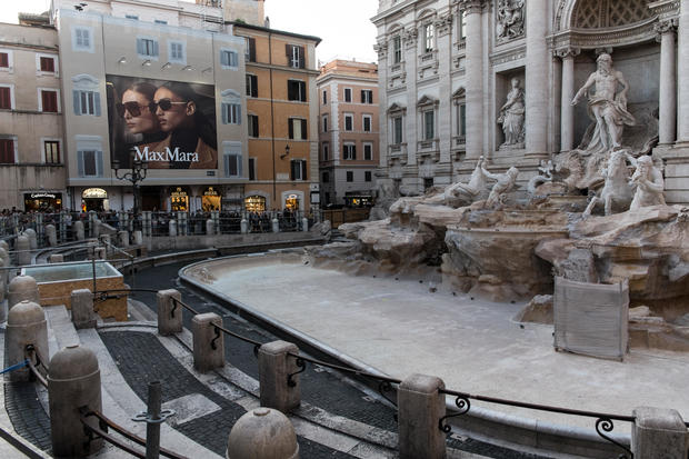 Trevi Fountain, Coin-throwing Pool Installed During Restoration Work 