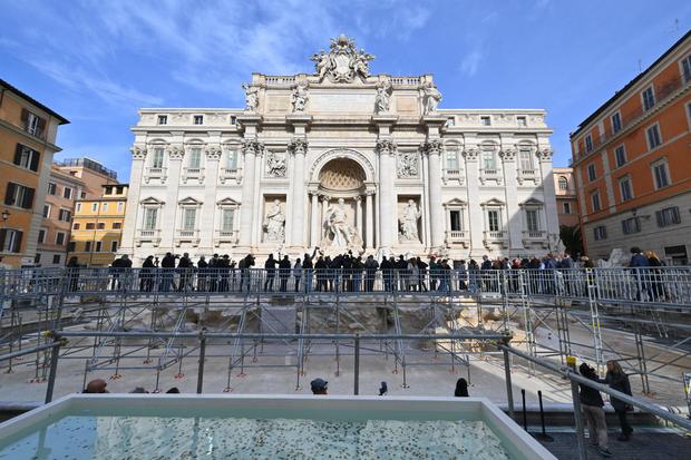 ITALY-HERITAGE-TOURISM-ARCHITECTURE-TREVI FOUNTAIN 