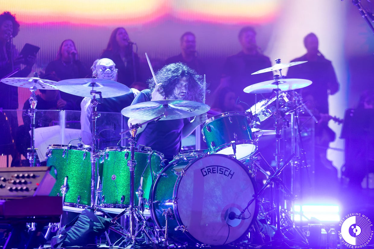 Danny Elfman performs at the Shoreline Amphitheatre 