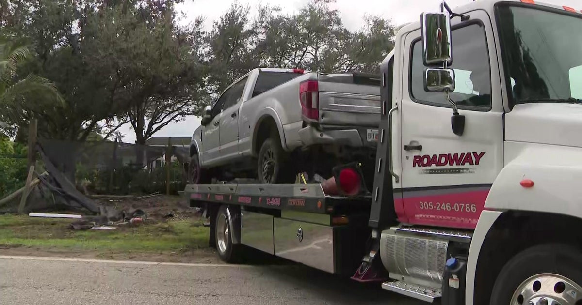 Driver sought in fatal hit-and-run of man on scooter in S.W. Miami-Dade Driver sought in fatal hit-and-run of man on scooter in S.W. Miami-Dade