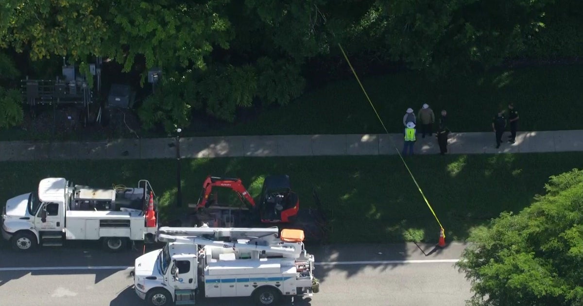Private contractor working on construction site shocked in Weston