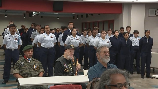 pennsauken-hs-veterans-day-111124-frame-4218.jpg 