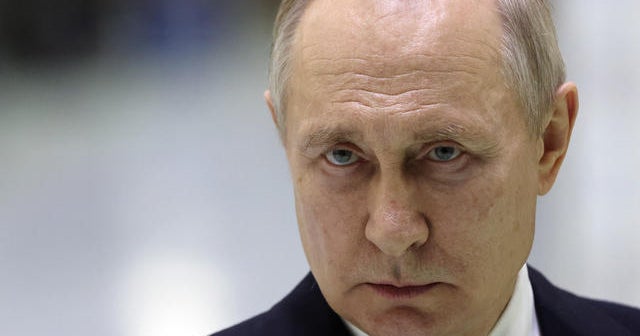 Russian defectors, Putin critics suffer mysterious, violent deaths | 60 Minutes - CBS News