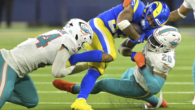 Dolphins Rams Football 