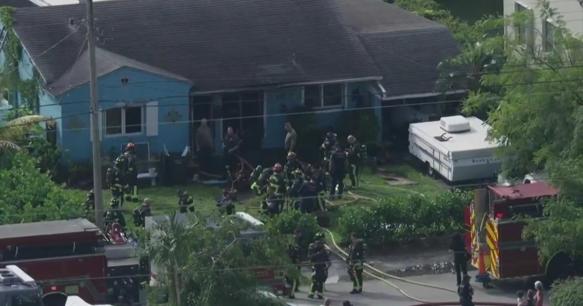 Hollywood home heavily damaged in early morning fire
