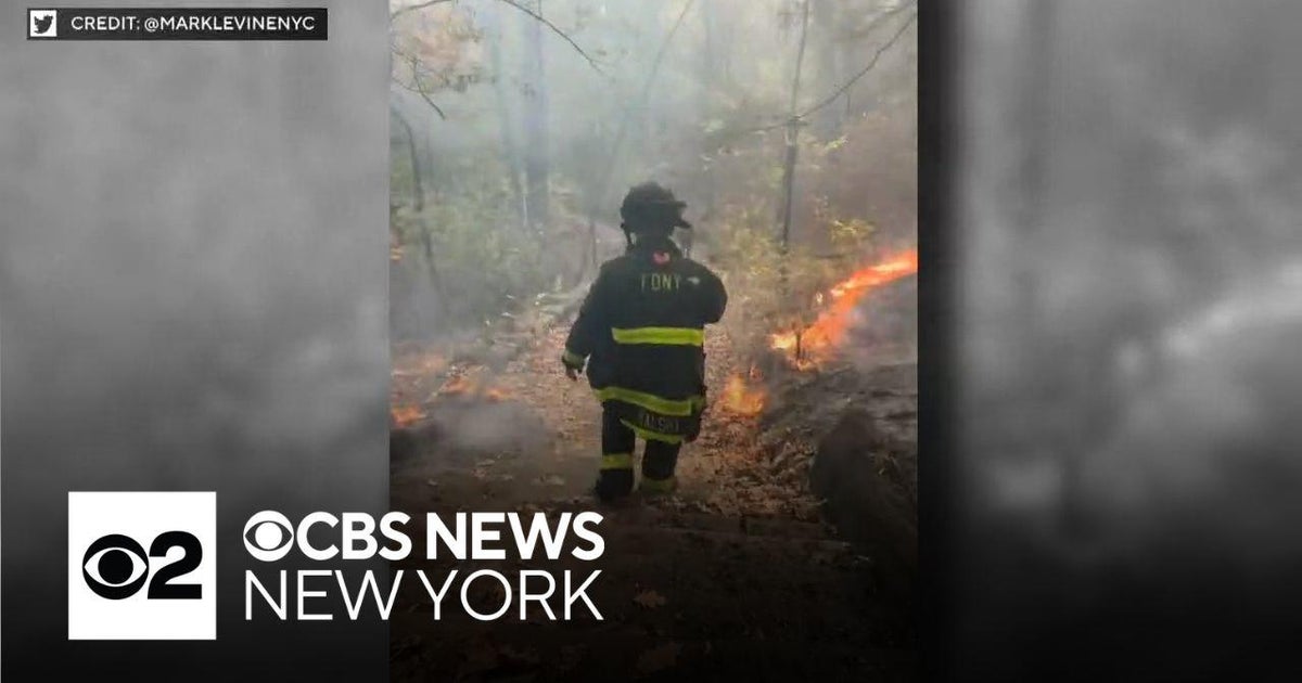FDNY taking on brush fire in Inwood - CBS New York