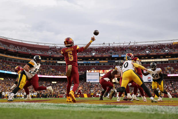 Pittsburgh Steelers v Washington Commanders 