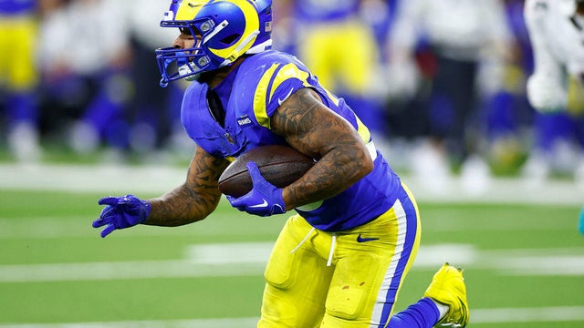 Miami Dolphins v Los Angeles Rams