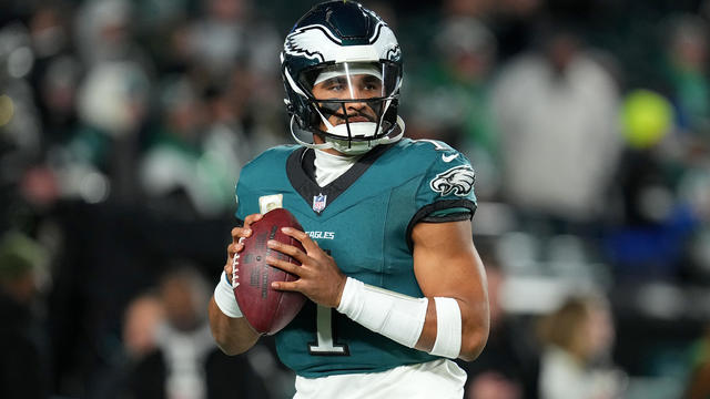 Washington Commanders v Philadelphia Eagles 