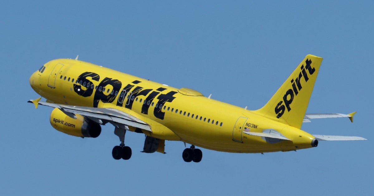 Spirit Airlines plane evacuated at Detroit Metro Airport because of bomb threat 
