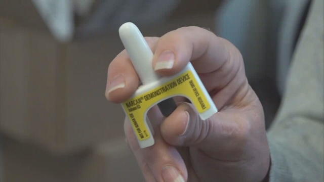 narcan-5pkg-frame-1070.jpg 