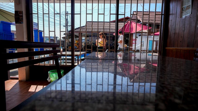 Laos Tourists Poisoned