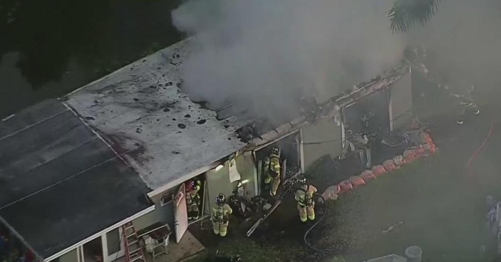 Fire rips through Davie residence, 1 dead Fire rips through Davie residence, 1 dead