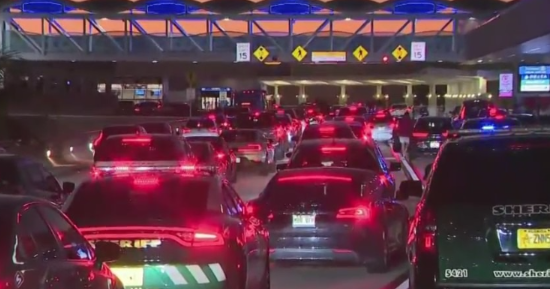 South Florida travelers fill roads, skies for Thanksgiving South Florida travelers fill roads, skies for Thanksgiving