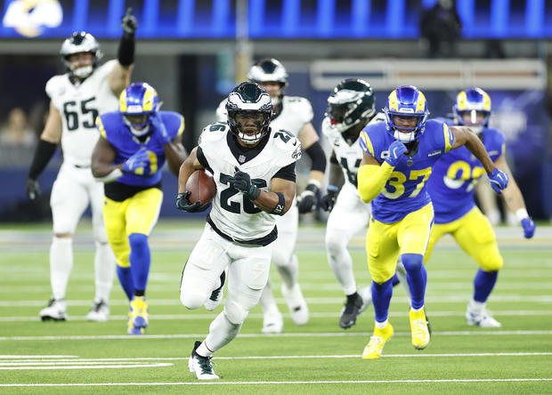 Philadelphia Eagles v Los Angeles Rams 