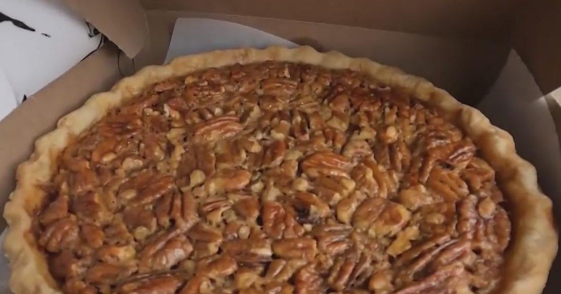 Garland's Piefalootin whips up Thanksgiving joy with signature pies, community spirit