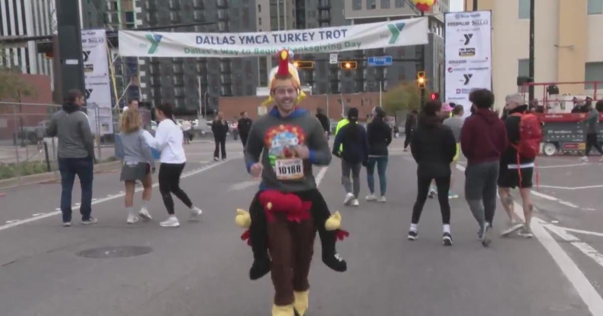 Thousands participate in Dallas' annual Turkey Trot CBS Texas