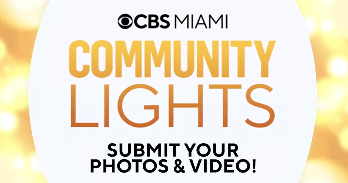 Community lights: Submit your holiday lights & family photos