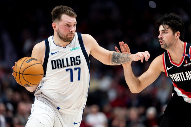 Basquete Mavericks Trail Blazers