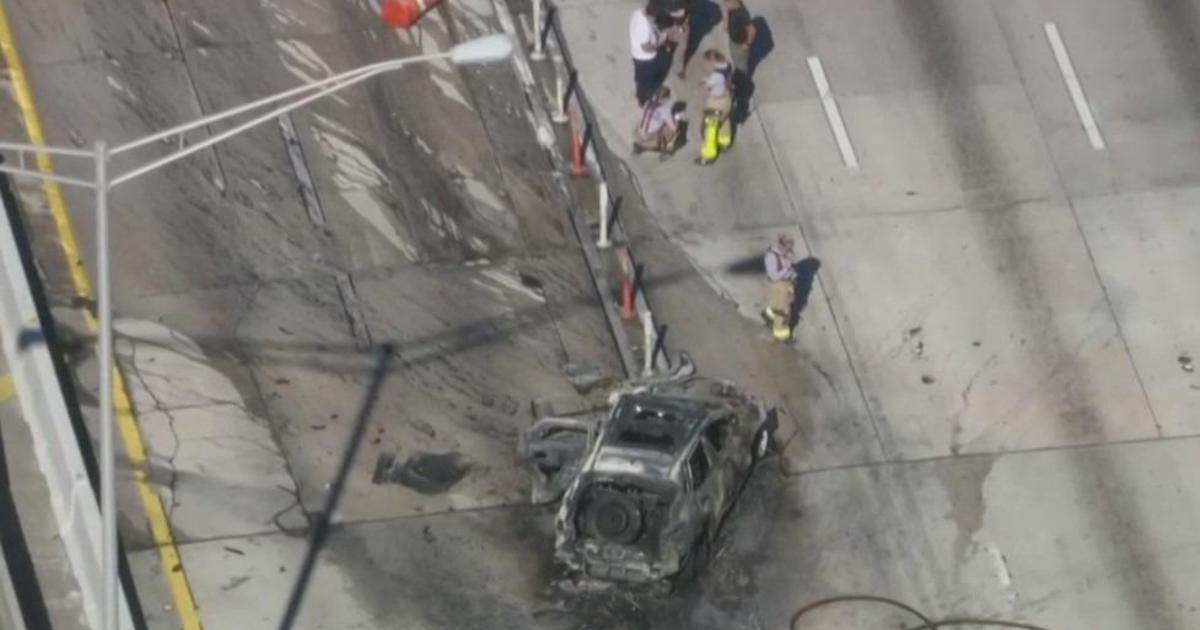 Crash, car fire shuts down four lanes of I-95 in Miami-Dade - CBS Miami