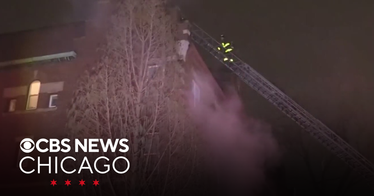 Overnight fire sends residents into the cold on Chicago's South Side ...