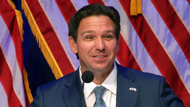 desantis.jpg 