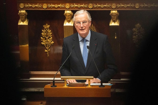 Voting on the motion of no confidence in the French government in the National Assembly