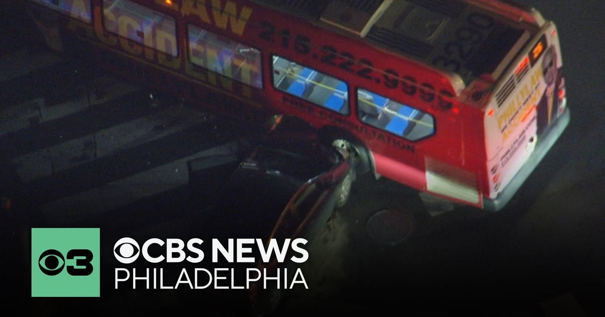 Crash in Port Richmond involving SEPTA bus leaves 2 injured - CBS ...