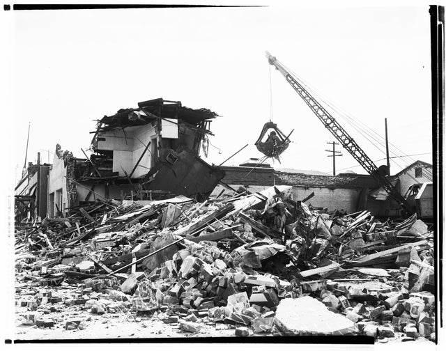 Quake rebuilding --  Bakersfield and Arvin, California, 1952 