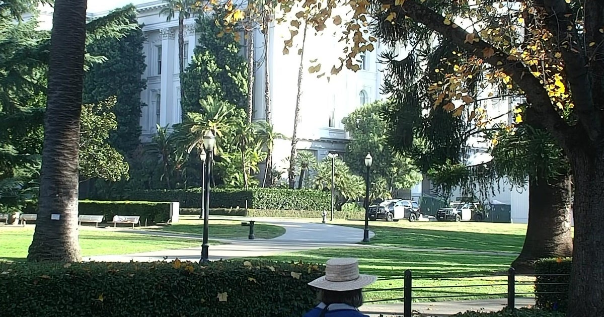 California State Capitol building in Sacramento evacuated due to threat investigation