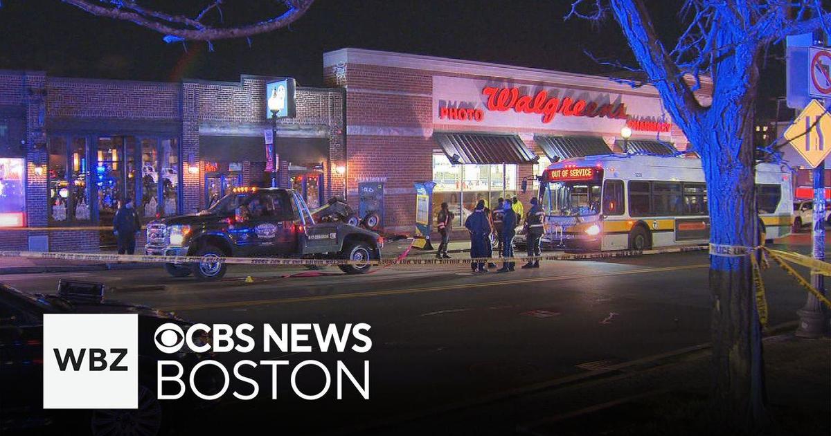 Tow truck driver stabbed in Allston - CBS Boston