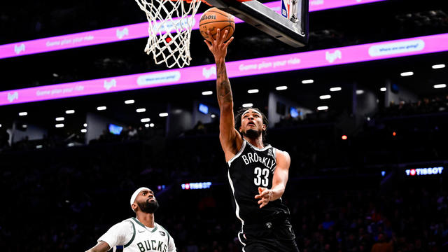 nets-bucks-nic-claxton.jpg 