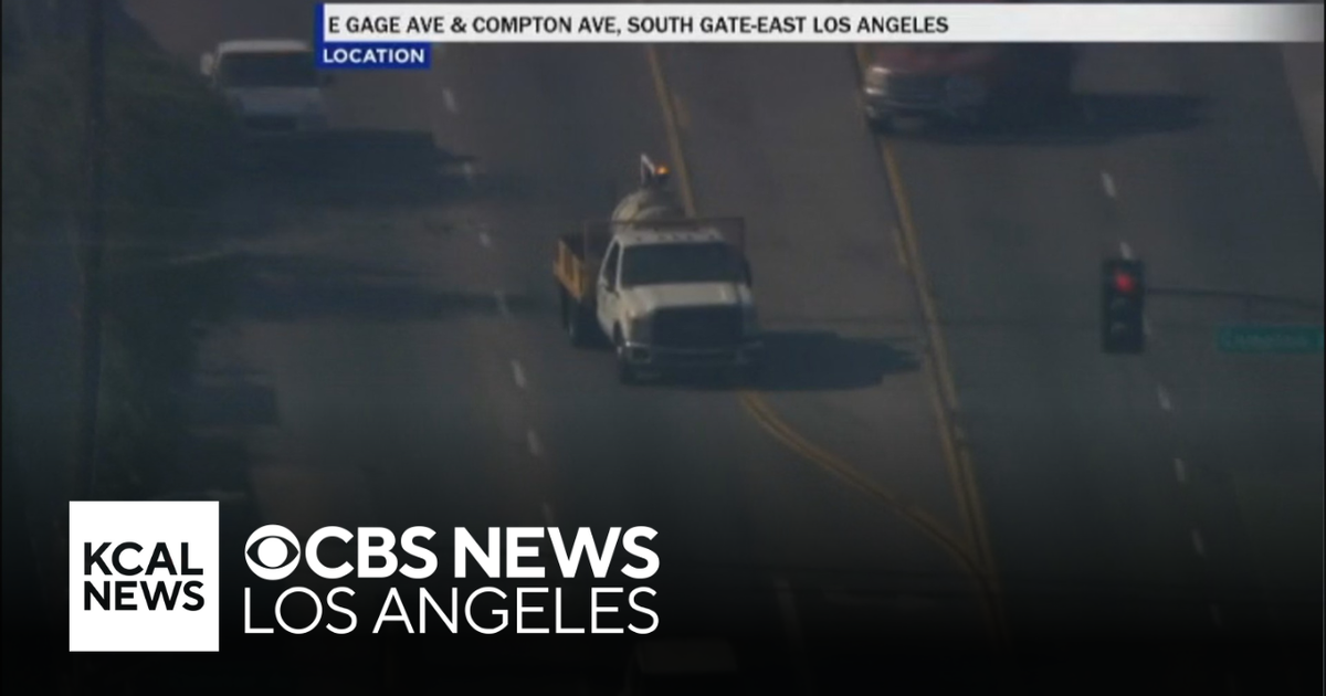 Carjacking suspect leads deputies on pursuit through East LA - CBS Los ...