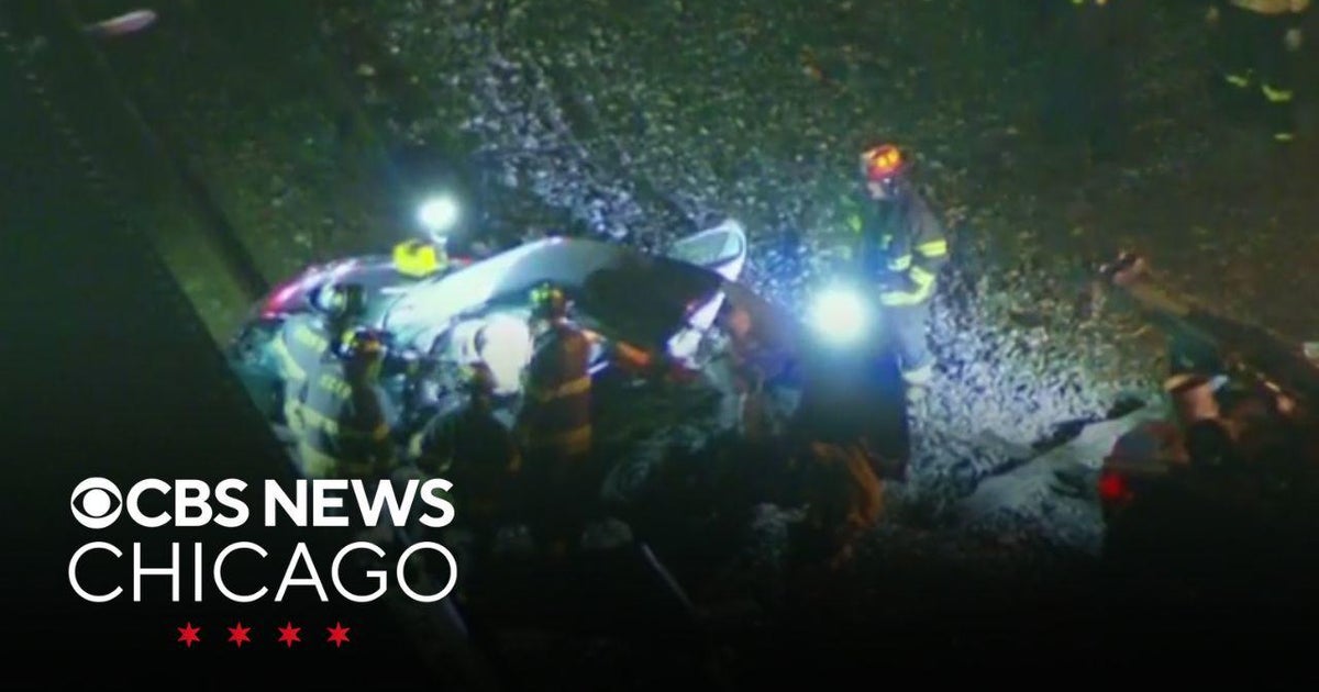 1 person killed when freight train hits car in Indiana - CBS Chicago