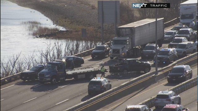 93-north-police-chase-crash-transfer-frame-147.jpg 