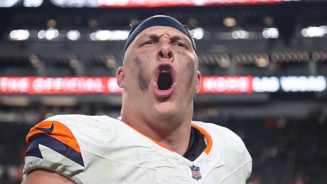 Denver Broncos v Las Vegas Raiders 