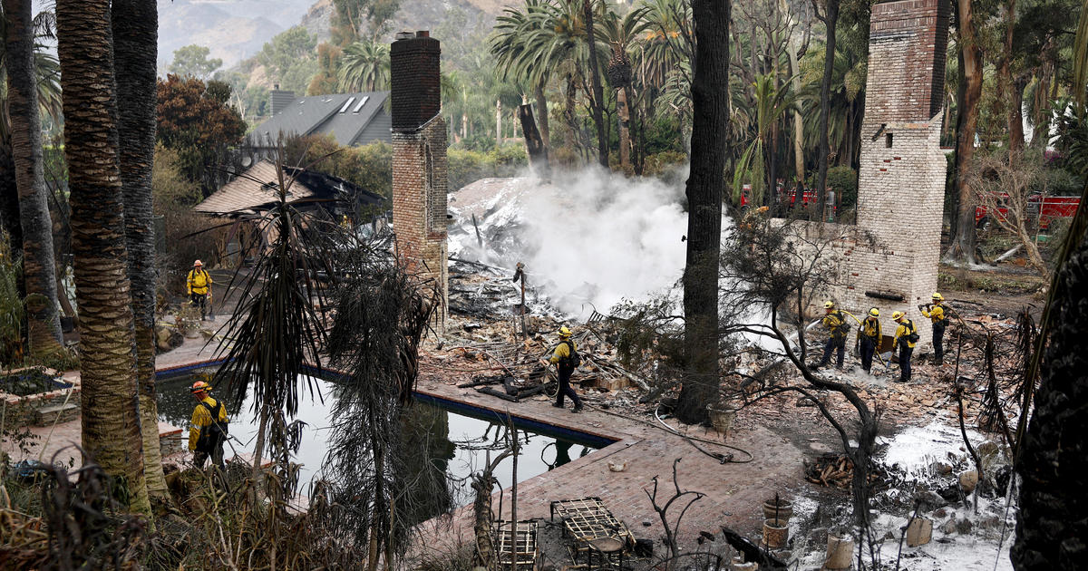 Malibu’s Franklin Fire enters steep terrain and scorches more than 10,000 acres