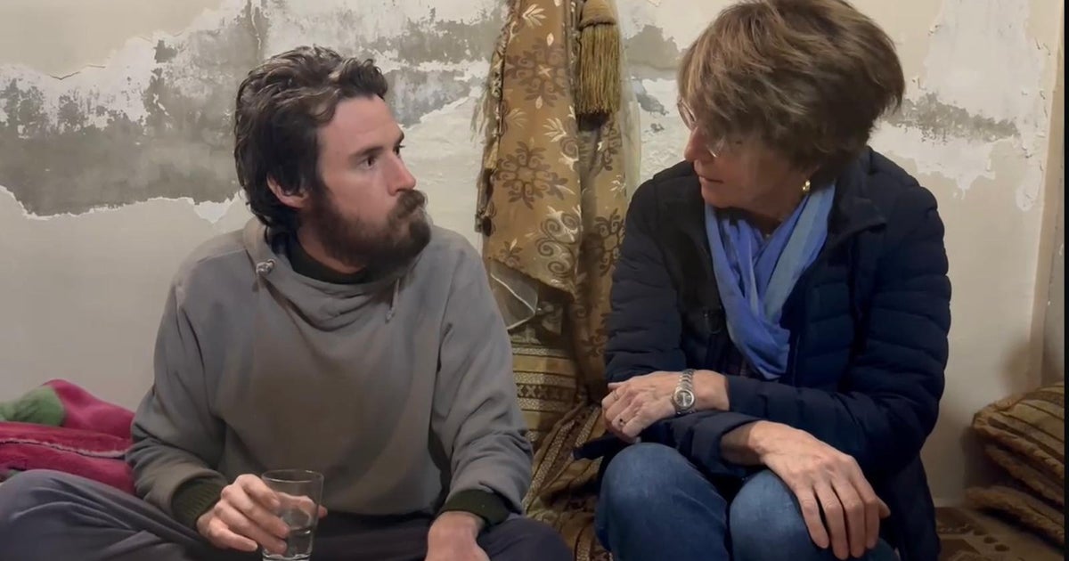 Kendini Amerikalı Travis Timmerman olarak tanıtan adam hapishaneden serbest bırakıldıktan sonra Suriye'de bulundu