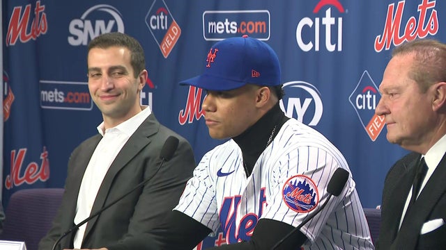 New York Mets v Los Angeles Angels 