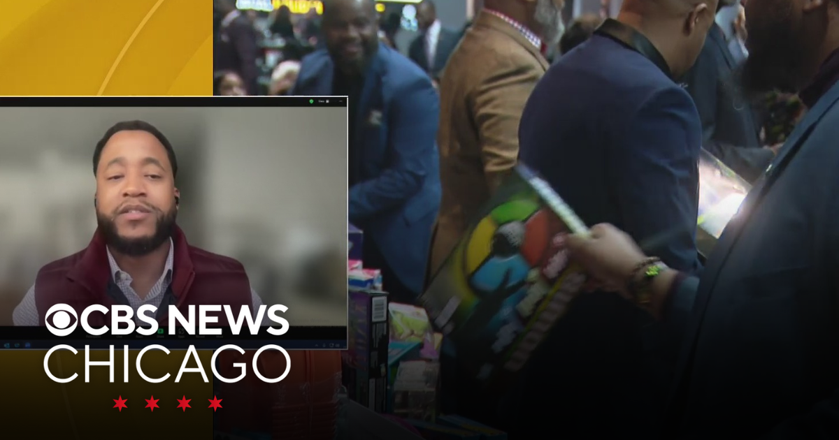 100 Black Men of Chicago hosting annual holiday toy drive - CBS Chicago