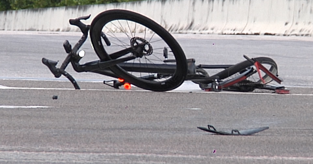 Police search for hit-and-run driver after cyclist killed in Fort Lauderdale Police search for hit-and-run driver after cyclist killed in Fort Lauderdale