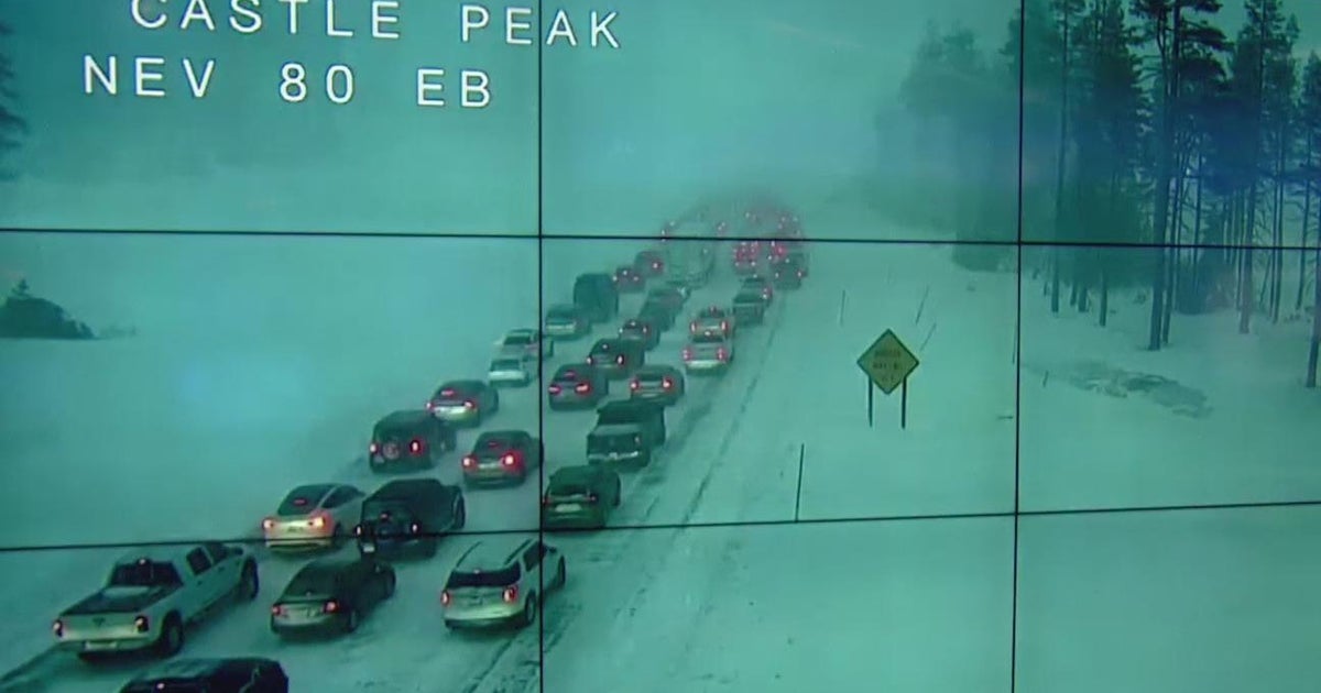 Snow causes travel headaches on Sierra highways - CBS Sacramento