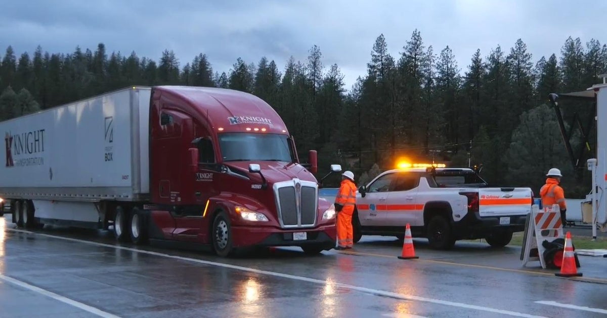 Snow congests Interstate 80 in Sierra with big rigs