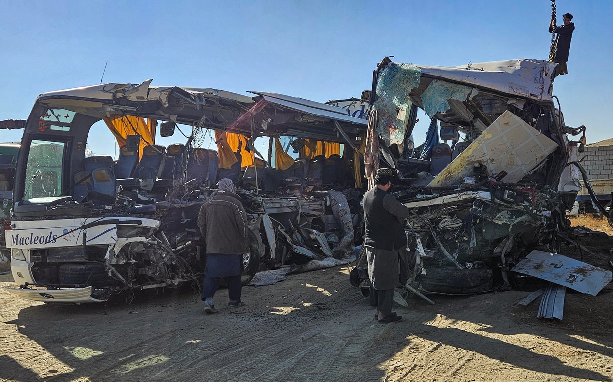 2 bus crashes in Afghanistan leave dozens dead, dozens more hurt - CBS News