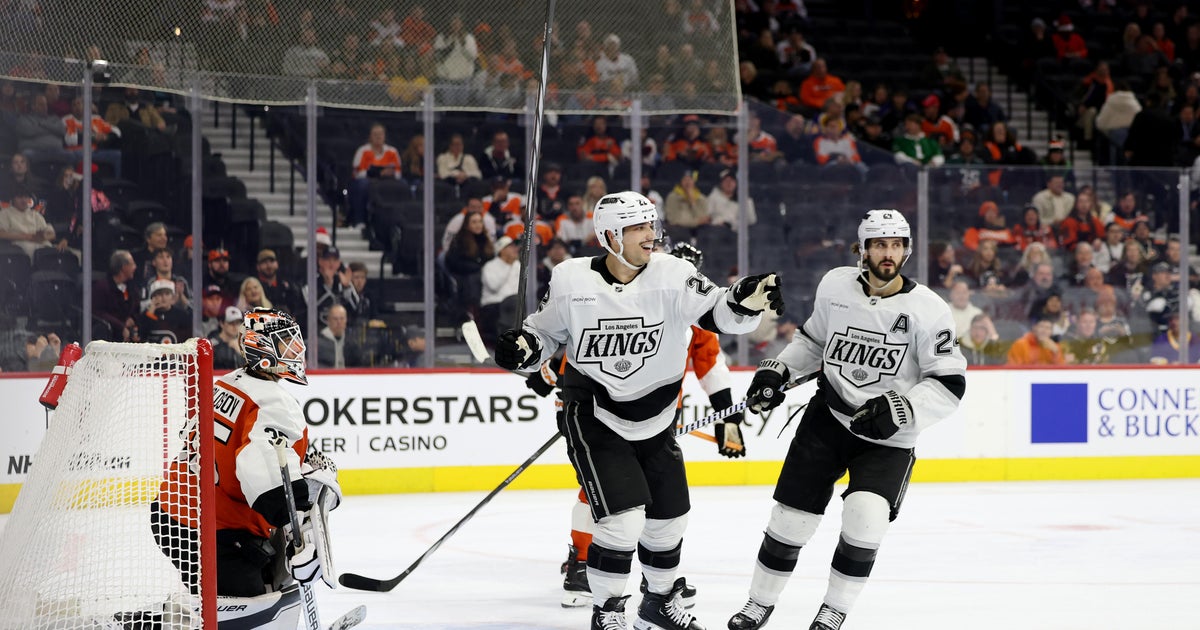 Kings Win 7-3 Over Flyers in Philadelphia