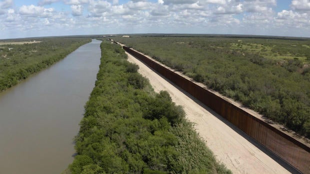 still-0923-texas-border-wall-bl-tt-164.jpg 