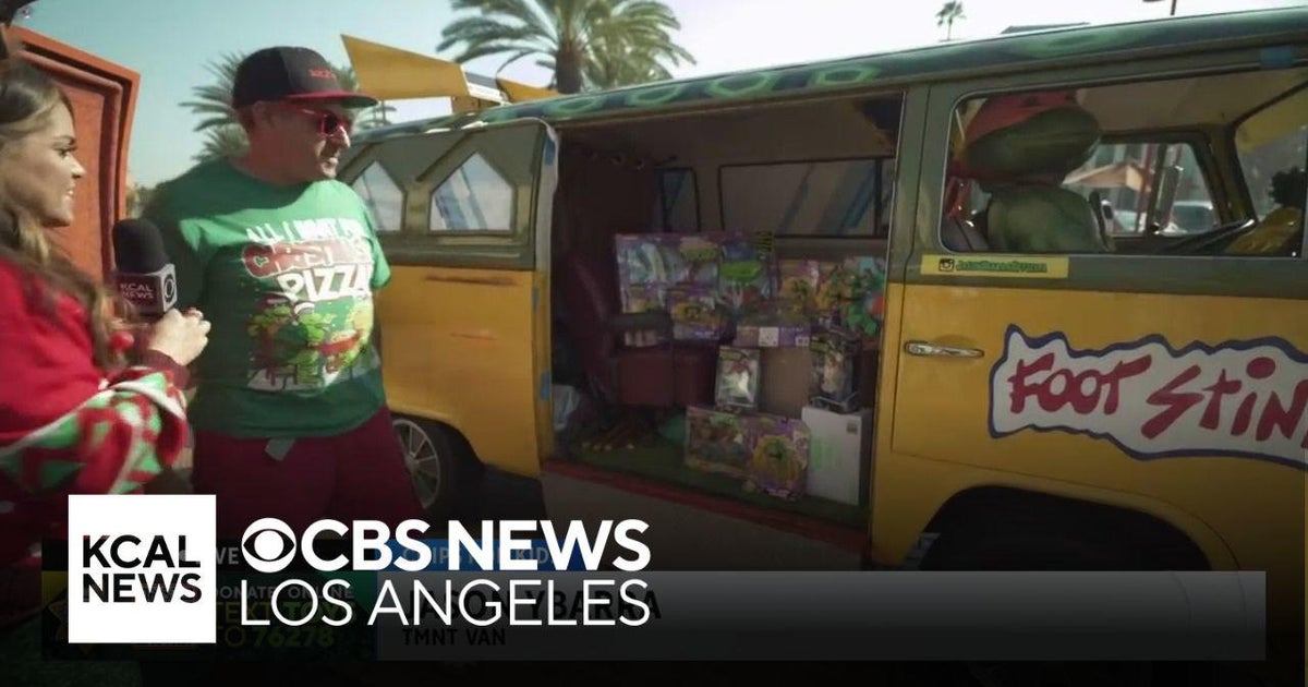 El Pollo Loco and Jason Ybarra join the CHiPs for Kids toy drive