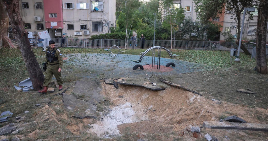 Yemen'den gelen roket Tel Aviv'i vurdu, 16 kişi yaralandı