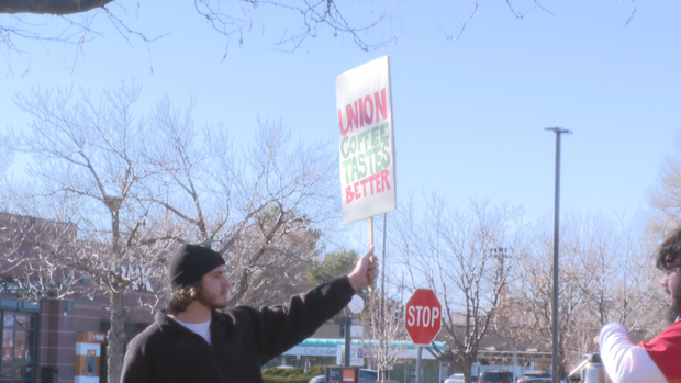 starbucks-union-protest-6vo-frame-274.png 