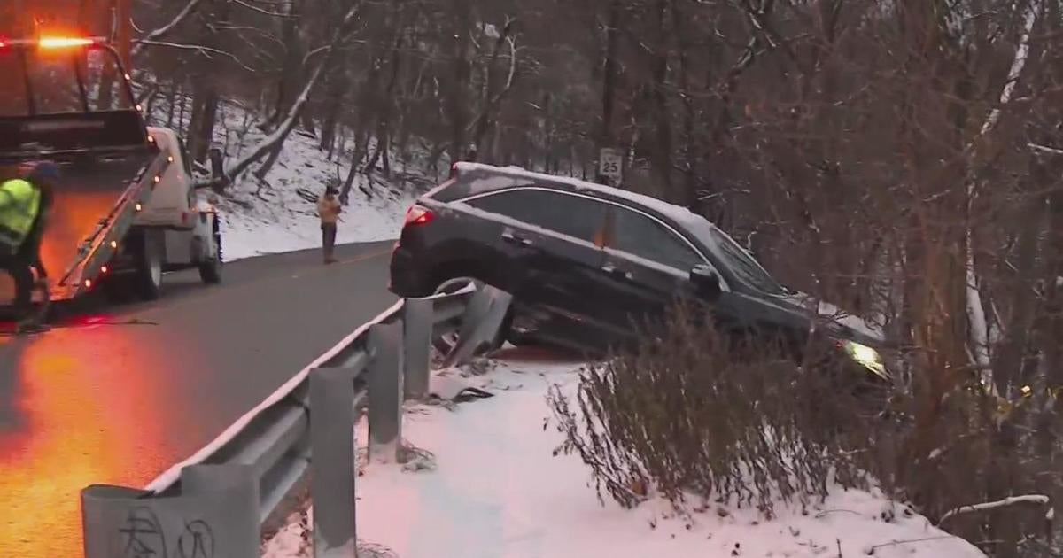 Icy roads, snow across Pittsburgh area leads to several crashes